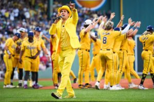 Savannah Bananas traiciona hilarantemente el desaire del apretón de manos del WBC a Cal Raleigh