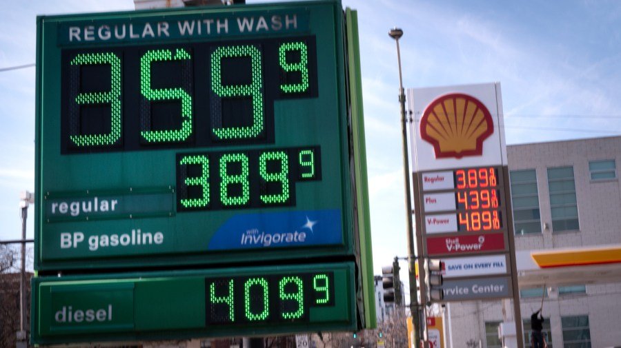 gasprices_03022026getty.jpg
