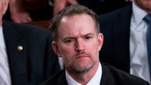 La Casa Blanca inicia investigaciones de comercio desleal, recuperando la presión arancelaria