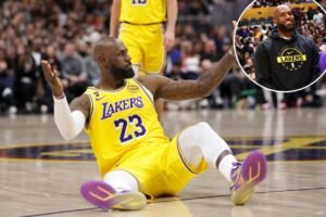 LeBron James de los Lakers no practica, permanece al día