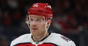 Los Ducks dejaron claras sus intenciones de playoffs al adquirir a John Carlson