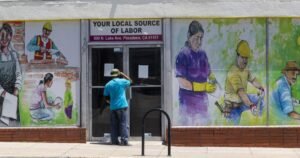 Los despidos tecnológicos se acumulan a medida que la sacudida de Sllicon Valley continúa hasta el 2026