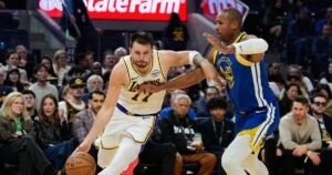 Luka Doncic y los Lakers dominaron la victoria ante unos Warriors sin Curry