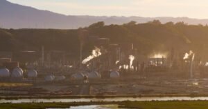 Los precios del combustible y la energía aumentan la presión sobre los objetivos climáticos de California