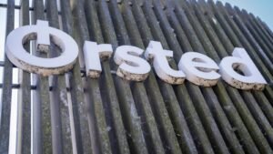 Los proyectos de energía eólica marina a los que se dirige la administración Trump han comenzado a enviar energía a la red de Nueva Inglaterra.