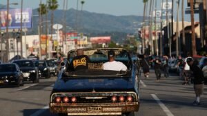 Lo bajo y lo lento se encuentran para siempre: los sellos postales de EE. UU. honran la cultura del automóvil low-rider