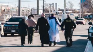 Líderes religiosos buscan acceso a los centros de detención de ICE durante la Cuaresma y el Ramadán