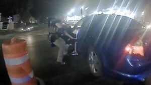 El vídeo muestra la muerte a tiros de un ciudadano estadounidense a manos de un agente federal de inmigración en Texas el año pasado