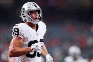 Video de Fantasy Football: ¿Puede Brock Bowers regresar al estado general TE1 en 2026?