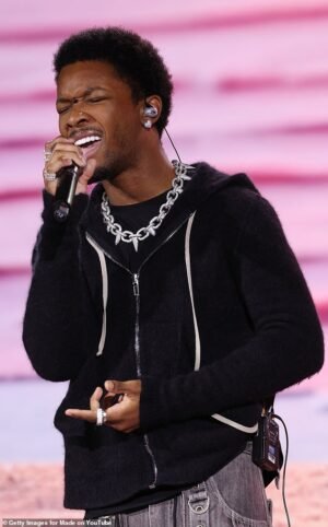 El teléfono de D4vd está lleno de pornografía infantil, dicen los fiscales en sus primeras palabras ante el tribunal tras ser acusado del asesinato de un niño de 14 años