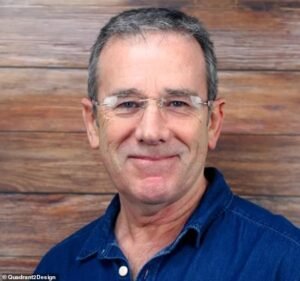 No dejes que se coman el pastel: Por motivos de salud y seguridad, la empresa prohíbe a los empleados compartir comida con dulces de cumpleaños en el trabajo.