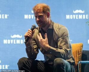 El príncipe Harry admitió sus luchas como padre y su “distanciamiento” con su hijo Archie mientras habla sobre la paternidad y la salud mental de los hombres en el segundo día de una gira semi-real por Australia.