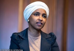Ilhan Omar culpa a un ‘error contable’ e insiste en que no es rica a pesar de afirmar tener activos de hasta 30 millones de dólares