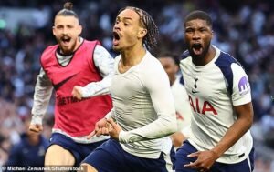 Tottenham en camino al campeonato: el miedo a la caída ha paralizado a las estrellas de los Spurs, escribe Oliver Holt, mientras la temporada de choque da otro giro