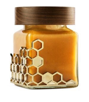 Los clientes acuden en masa para comprar tarros de miel de Nueva Zelanda por valor de £ 2000 en los grandes almacenes de lujo Harrods