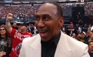 Cruel Momento Stephen A. Smith fue abucheado por los fanáticos en WrestleMania