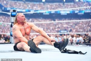 El ícono de la WWE Brock Lesnar se retiró rápidamente después de su derrota en WrestleMania 42 entre lágrimas