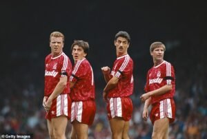 Una ex estrella icónica del Liverpool que ganó mucho durante una carrera estelar en Anfield antes de hacerse un nombre en Estados Unidos… Entonces, ¿por qué la leyenda de Kop está subastando su tesoro de importantes honores?