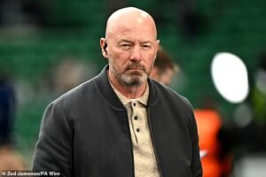 Alan Shearer predice que Eddie Howe no será el entrenador del Newcastle la próxima temporada y acusa a los “terribles” jugadores de Toon de “tirarlo debajo del autobús”