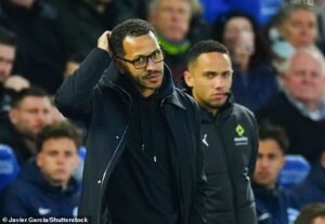 Liam Rosenier despedido por el Chelsea: Los Blues despidieron al técnico después de una quinta derrota consecutiva, poniendo fin a la decepcionante etapa del técnico después de menos de cuatro meses en el cargo.