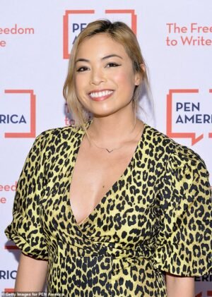 El escritor de Condé Nast, propietario de una casa de piedra rojiza en Brooklyn valorada en 2,2 millones de dólares, admite con orgullo haber comprado en Whole Foods… y lo justifica con una excusa muy despierta.