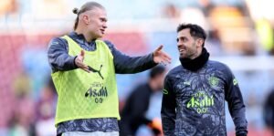 Burnley vs Manchester City – Premier League en vivo: último marcador y actualizaciones Erling Holland abre el marcador después de solo cinco minutos en el choque de Turf Moor mientras el equipo de Pep Guardiola busca derrotar al Arsenal en la carrera por el título