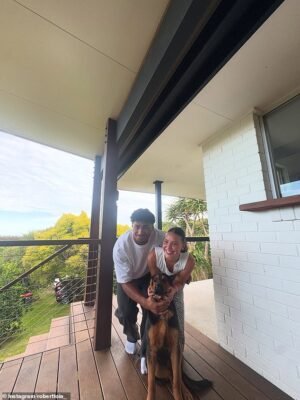 La estrella del fútbol Robert Toya anuncia su compromiso con su novia: “No puedo esperar a cambiar tu apellido”