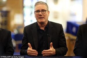 El delirante Starmer promete ser primer ministro en la década de 2030, ya que el parlamentario laborista “leal” no habla, pero Rainer “se prepara para ser golpeado” por el desastre electoral.