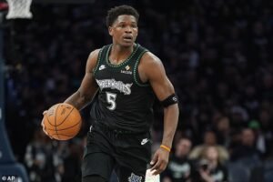 Anthony Edwards estuvo fuera ‘varias semanas’ por una lesión en la rodilla mientras las esperanzas de los Timberwolves en los playoffs se ven afectadas
