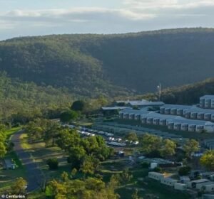 Un activista australiano FIFO que se baña desnudo gana un pago de 10.000 dólares