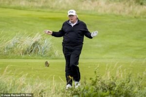 El sueño de Donald Trump de traer de vuelta un torneo de golf icónico a su campo se acabó, ya que ha sido desairado nuevamente.