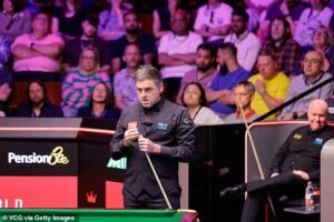 Ronnie O’Sullivan en el centro del escándalo del ‘chokegate’ en la controversia del Campeonato Mundial: las estrellas del billar piden que se prohíba la táctica de la vieja escuela que ‘arruina el juego’