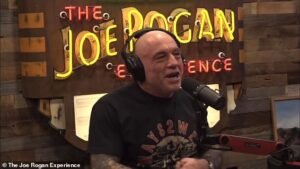 Joe Rogan lanzó un nuevo spray en Australia y afirmó que nunca viviría aquí