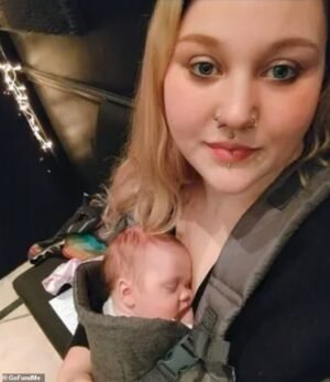 Doble tragedia indescriptible cuando una madre se quita la vida un día después de que su novio ‘asesina a su hija recién nacida’