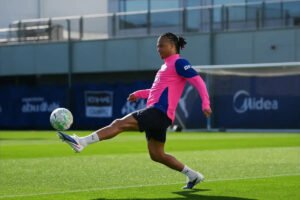 Nathan Ake se unirá a Bernardo Silva y John Stones en la salida masiva del Manchester City