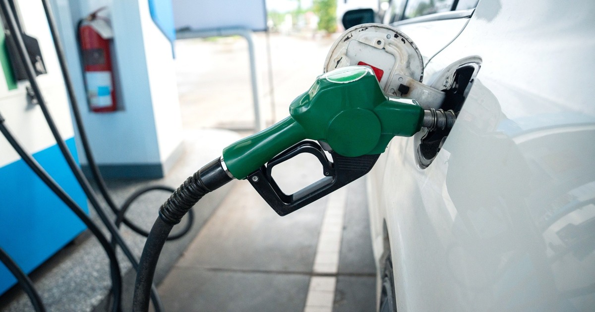 Los precios del gas alcanzaron los 4,14 dólares el galón antes de la fecha límite de Trump en Irán