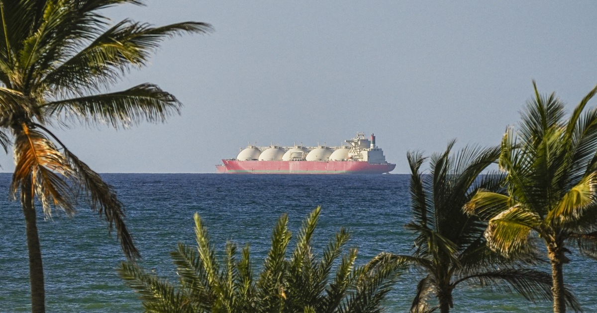 1776040537_260409-strait-of-hormuz-rs-9a73cc.jpg