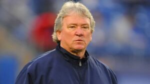 Muere McGinnis, ex entrenador en jefe de los Cardinals y asistente de los Titans