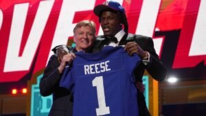 Los Gigantes seleccionan a Arvel Rees en el puesto 5 y luego a Francis Mauigoa en el 10