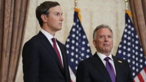 Irán amenaza con represalias por el bloqueo naval de Estados Unidos, mientras Kushner y Witkoff se dirigen a Pakistán