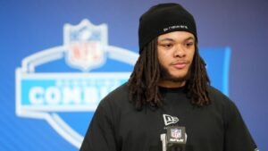 Red Murdoch es el ‘Sr. Irrelevante’ ya que el LB termina en el draft de la NFL