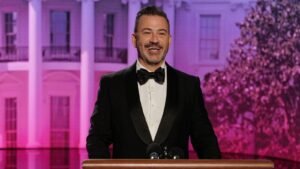 Kimmel rechaza las críticas de la Casa Blanca y FLOTUS a la broma de la “vídua expectante”