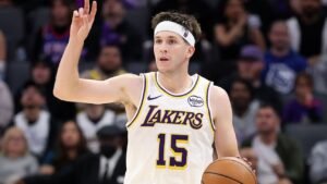 Fuente: Lakers esperan que Austin Reaves regrese en el Juego 5