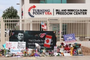 Florida Law School revierte el curso, permitirá el capítulo de TPUSA