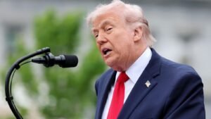 Trump amenaza a Irán con un meme de IA con armas mientras Ormuz sigue bloqueado