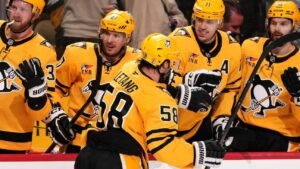 Crosby espera que el final de la temporada de los Pingüinos no termine con Malkin
