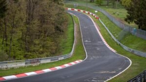 Miettinen muere en un accidente de siete coches en la carrera de Nurburgring