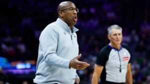 Mike Brown se vuelve competitivo en medio del ultimátum de las Finales de la NBA de los Knicks de James Dolan