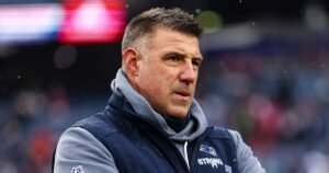 Mike Vrabel saltará parte del draft de la NFL por asesoramiento a raíz del escándalo de Dianna Russini