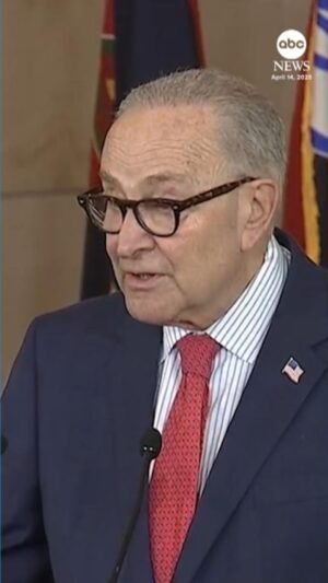 Video Legisladores pronuncian discursos en ceremonia de conmemoración del Holocausto